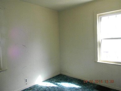 2316 S Ebright St, Muncie, IN 47302 - photo 6