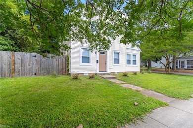 31 Bainbridge Ave, Portsmouth, VA 23702 - photo 2