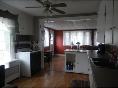 82 Sunnyside St, Manchester, NH 03103 - photo 3