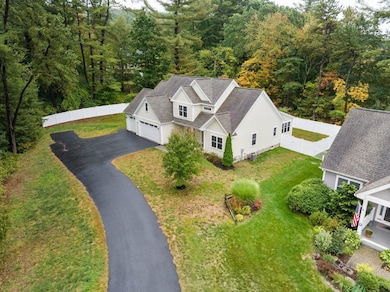 51 Legacy Dr, Nashua, NH 03062 - photo 4