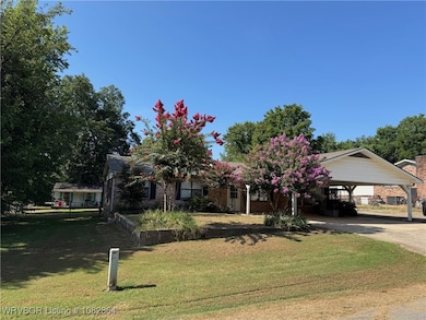 322 SE 2nd St, Spiro, OK 74959 - photo 4