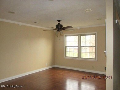 6207 Timmy Ct, Louisville, KY 40219 - photo 3