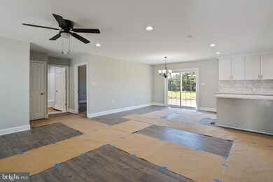 881 Huttle Rd, Middletown, VA 22645 - photo 3