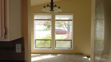 2839 Crystal Dr, Medford, OR 97504 - photo 3