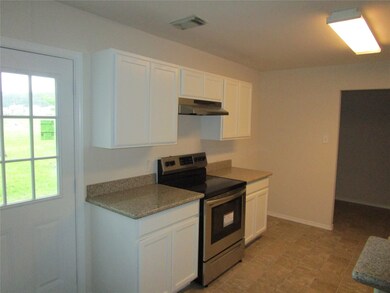 16746 Fallen Timbers Dr, Conroe, TX 77385 - photo 3