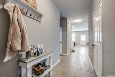 9951 Cowboy Ln, San Antonio, TX 78254 - photo 5