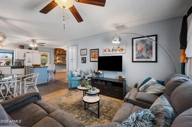 5657 S 46th St, Phoenix, AZ 85040 - photo 3