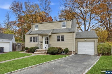 20 Dojean Ct, Bergenfield, NJ 07621 - photo 2