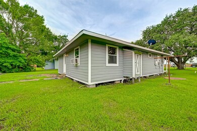 8719 Altimore Rd, Needville, TX 77461 - photo 5