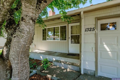 1325 15th Ave SW, Albany, OR 97321 - photo 2