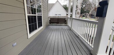 728 Le Green St, Houston, TX 77008 - photo 3