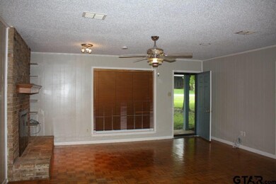 10524 Creek Bend Dr, Tyler, TX 75707 - photo 4