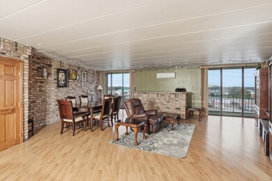 2304 Holiday Terrace unit 505, Lansing, IL 60438 - photo 2