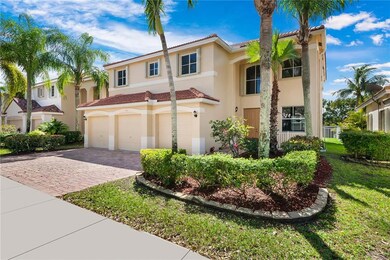 4317 Laurel Ridge Cir, Weston, FL 33331 - photo 2