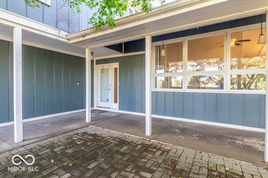 4735 Woodcrest Dr, Columbus, IN 47203 - photo 3