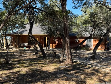 620 Lake Forest Rd, Pipe Creek, TX 78063 - photo 5