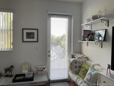 10719 NW 75th St, Doral, FL 33178 - photo 2