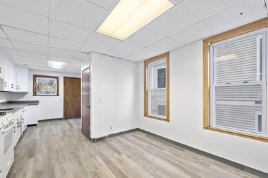 28 Burnside Ave, Somerville, MA 02144 - photo 4