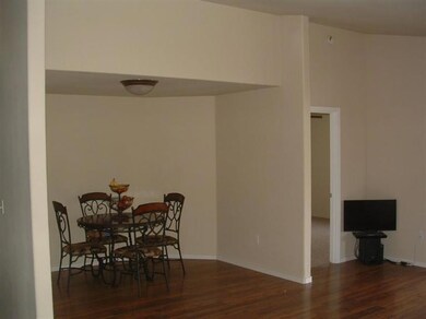 567 Village Dr, Central Point, OR 97502 - photo 2