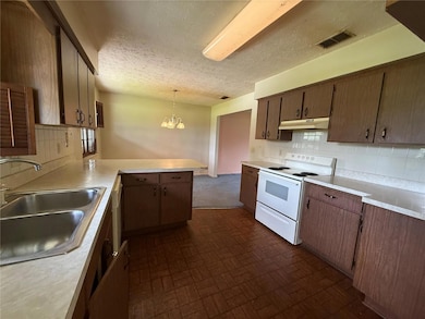 4606 Cantor Dr, Wesley Chapel, FL 33543 - photo 7