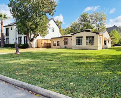 1112 Howard Ln, Bellaire, TX 77401 - photo 3