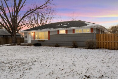 9106 Dupont Ave S, Bloomington, MN 55420 - photo 3