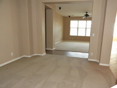 Dining Rm to fam rm