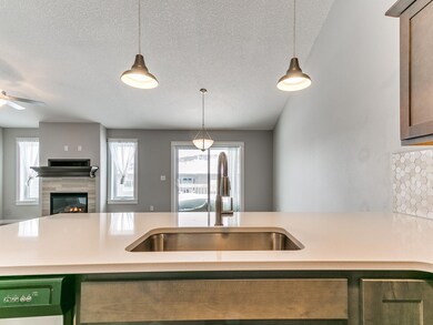 20-web-or-mls-5812 Quarry Dr-24