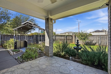 12701 Beech Tree Ln, Euless, TX 76040 - photo 3