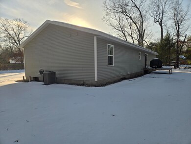 738 W Forest Park