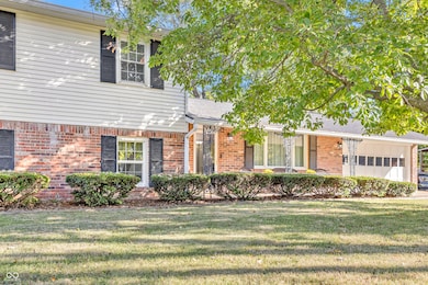 7128 Milhouse Rd, Indianapolis, IN 46221 - photo 2