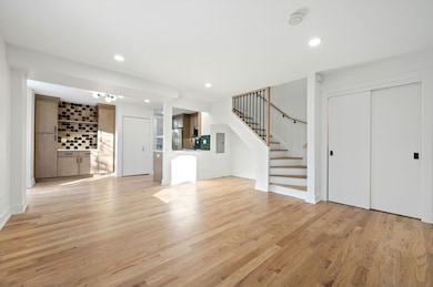 2069 N Larrabee St, Chicago, IL 60614 - photo 3