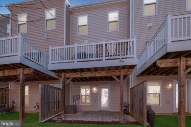 17006 Hoskins Way, Dumfries, VA 22026 - photo 5