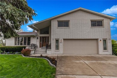 30185 Overlook Dr, Wickliffe, OH 44092 - photo 2