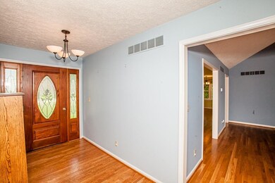 336 Farmbrook Cir, Frankfort, KY 40601 - photo 7