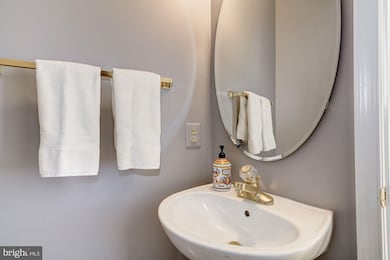 11357 Morning Gate Dr, Rockville, MD 20852 - photo 5