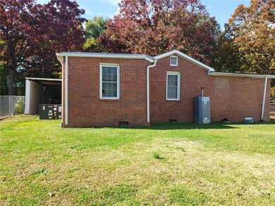 1834 Pleasant St, Asheboro, NC 27203 - photo 4