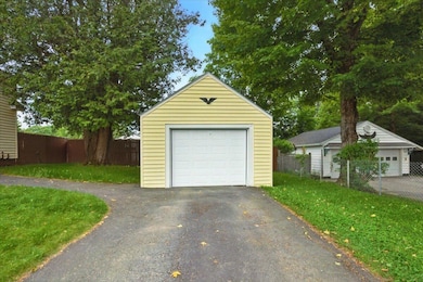 03-5 Jeffrey St_Lewiston_ME-15