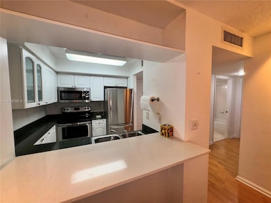 Dining/Kitchen
