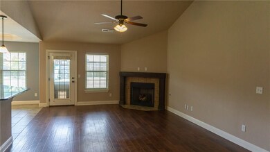 1278 Silver Oak St, Elkins, AR 72727 - photo 7