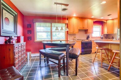 454 Blue Ridge Dr, Nazareth, PA 18064 - photo 3