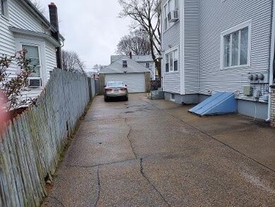 706 Weeden St unit 3, Pawtucket, RI 02860 - photo 3