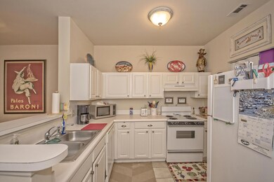 1600 Long Grove Dr. #1514