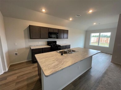 1409 Lexi Dr, Shawnee, OK 74804 - photo 4