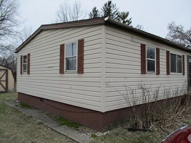 920 N Hudson St SE, Lowell, MI 49331 - photo 3