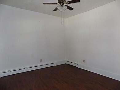 326 Emerson St, Vandergrift, PA 15690 - photo 2