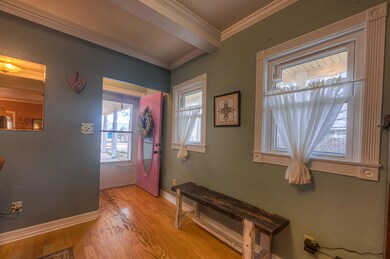 Dining Room-4 (1)