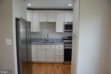 611 A W 13th St unit A, Front Royal, VA 22630 - photo 4