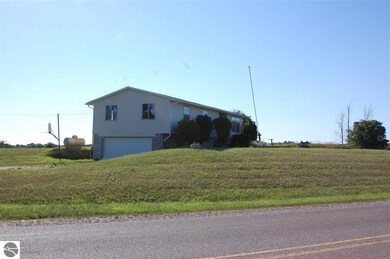 921 S Morrison Rd, West Branch, MI 48661 - photo 3