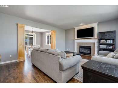 Living Room/Dining Room